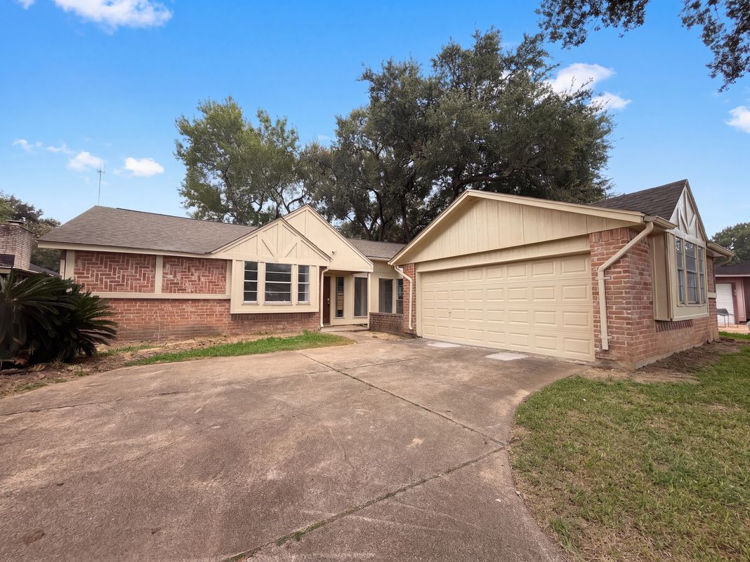 Property photo 1 of 1411 Cherry Springs Ct
