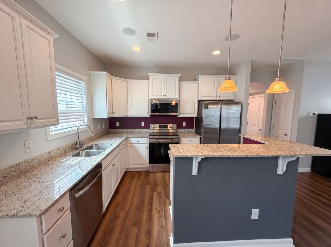 Property photo 2 of 164 Highland Park Ct