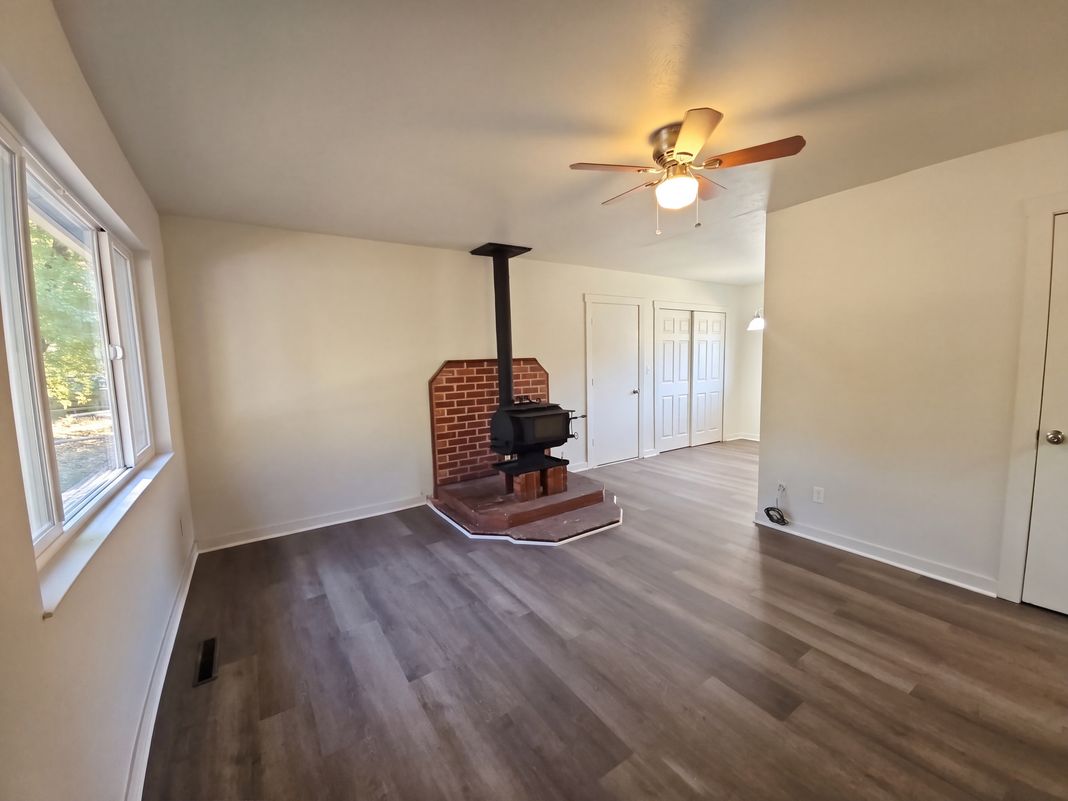 Property photo 3 of 1136 Cambridge Ave