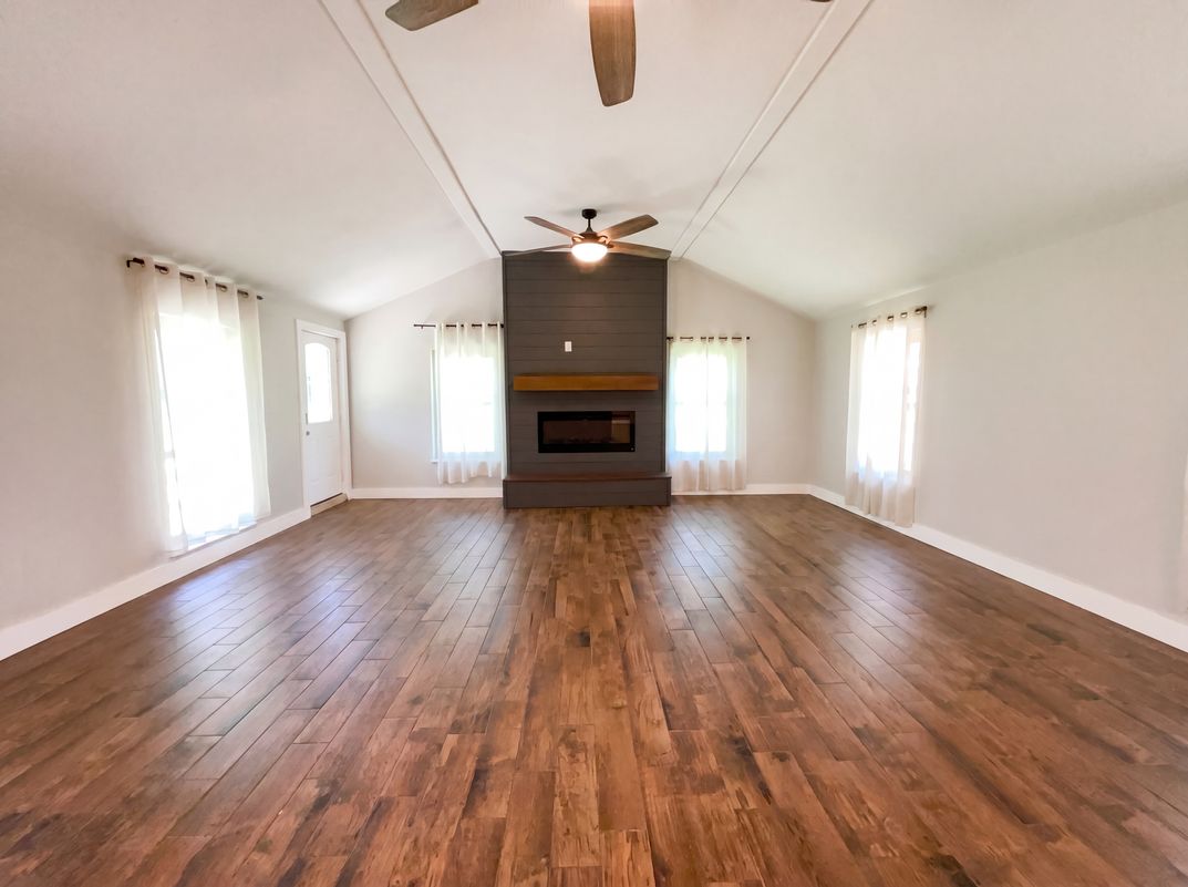 Property photo 3 of 15422 Geronimo Loop