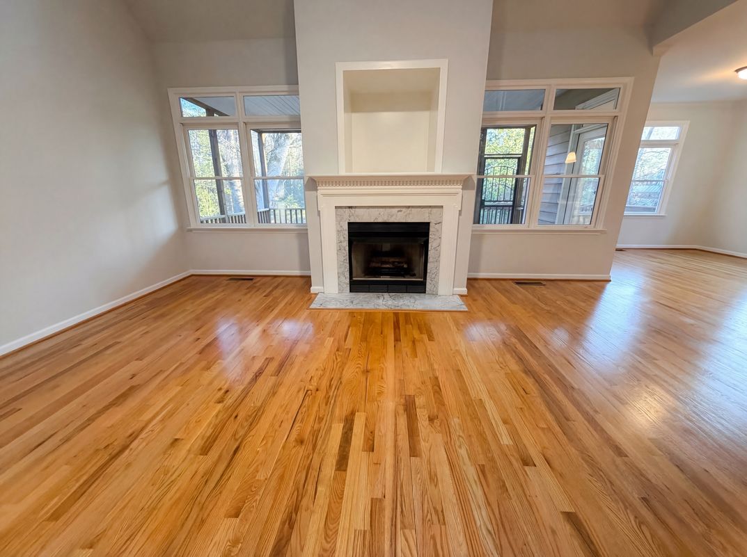 Property photo 3 of 729 E Ivy Valley Dr