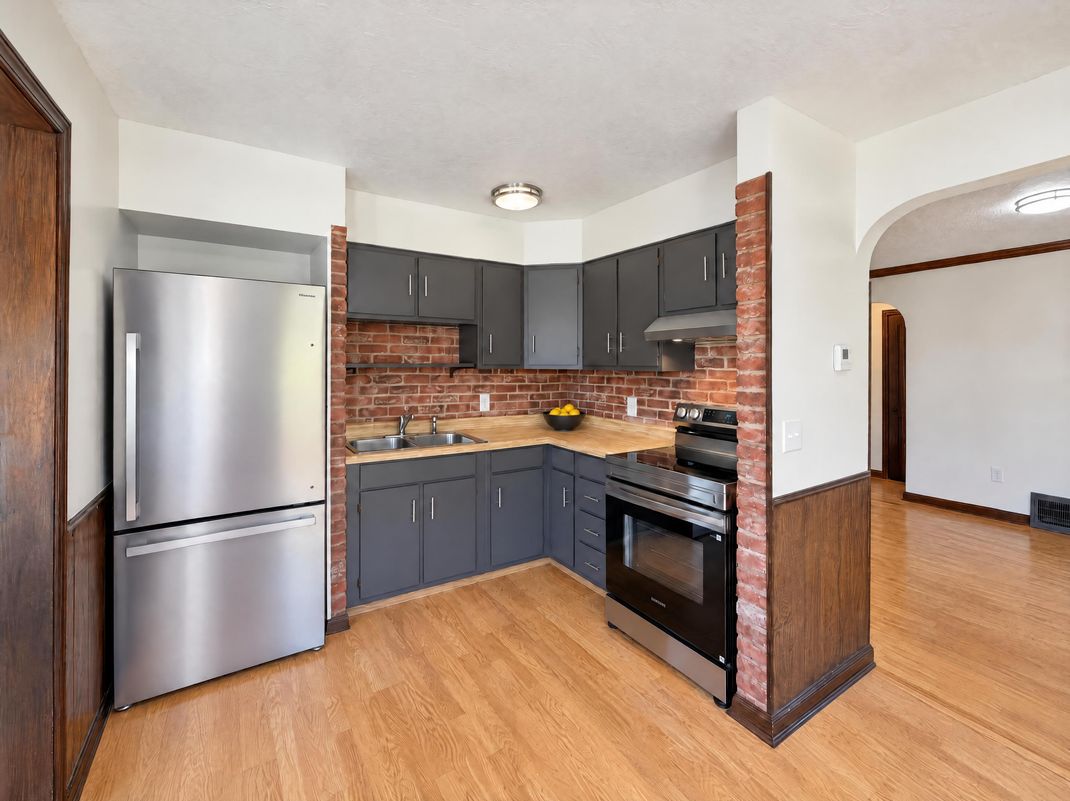 Property photo 2 of 6526 Engle Rd