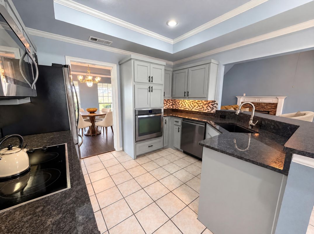 Property photo 2 of 4014 Ovilla Rd