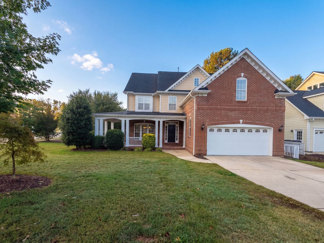 Property photo 1 of 101 Gillyweed Ct