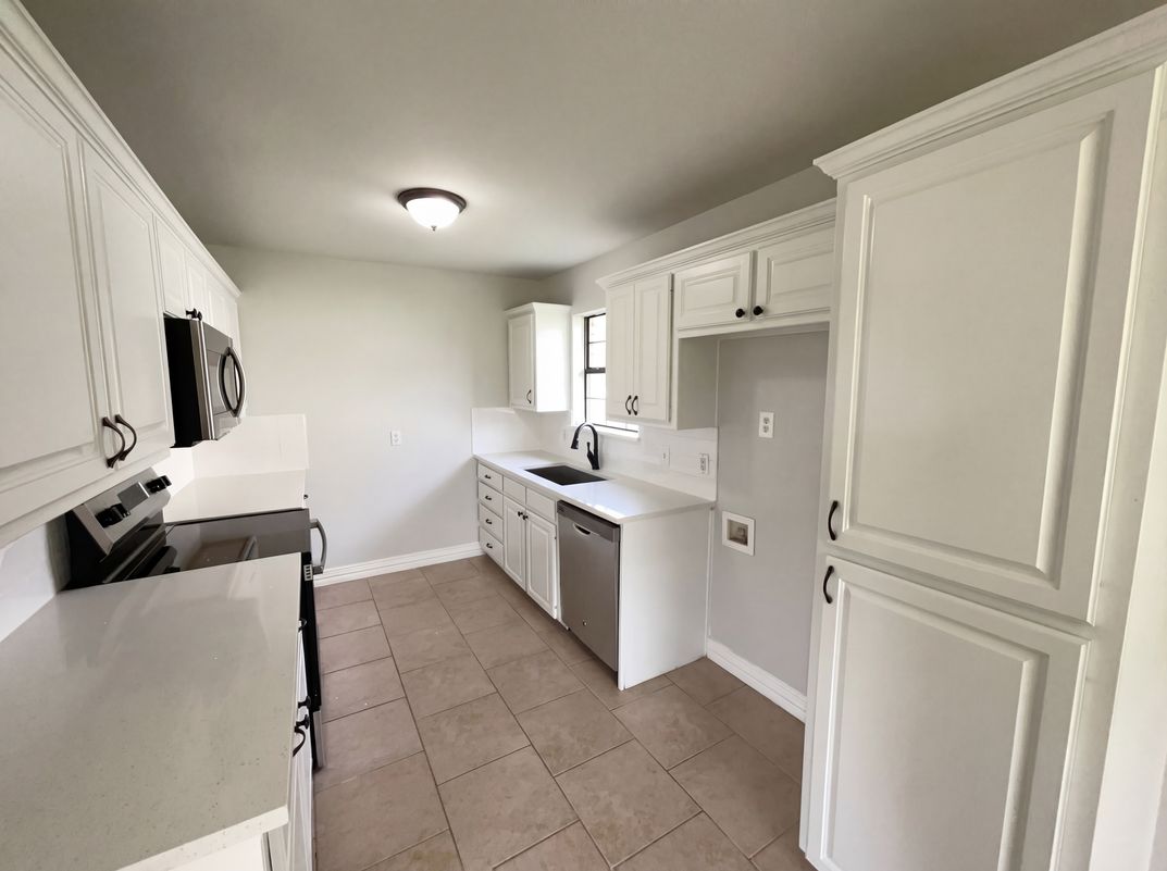 Property photo 2 of 602 Torero Dr