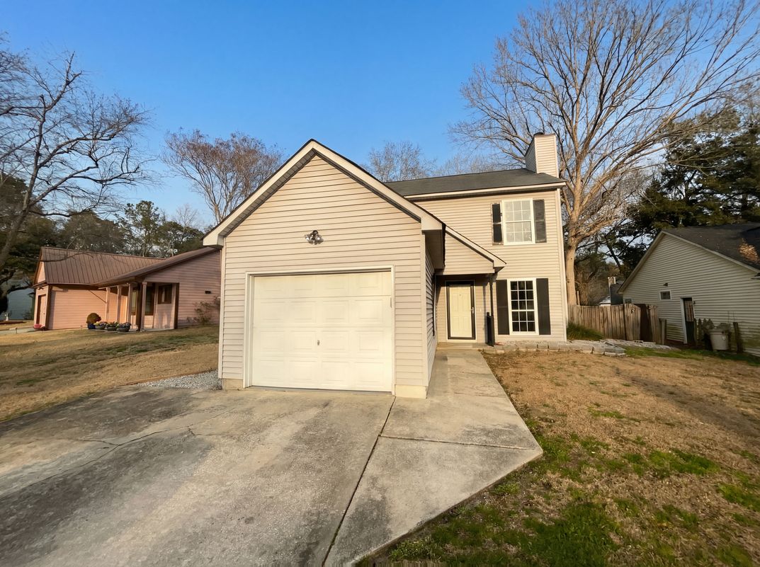 Property photo 1 of 104 Nottingham Ct