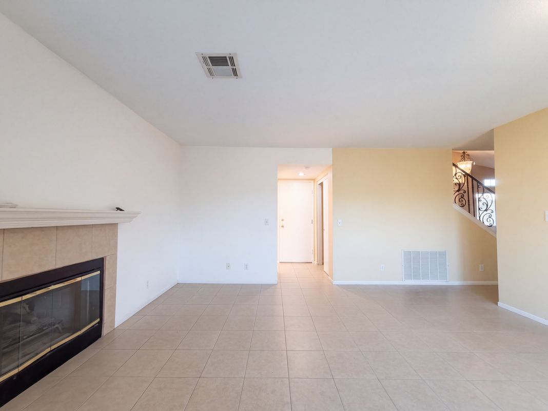 Property photo 3 of 5717 Lisbon Ct