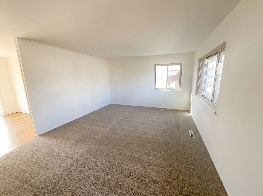 Property photo 3 of 2507 E Caramillo St