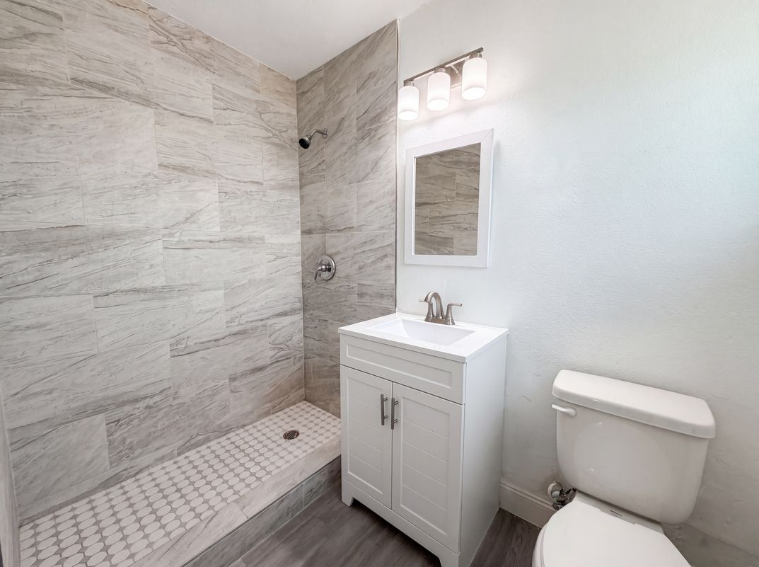 Photo 18 of 26 of 21530 Glendale Ave, Port Charlotte, FL