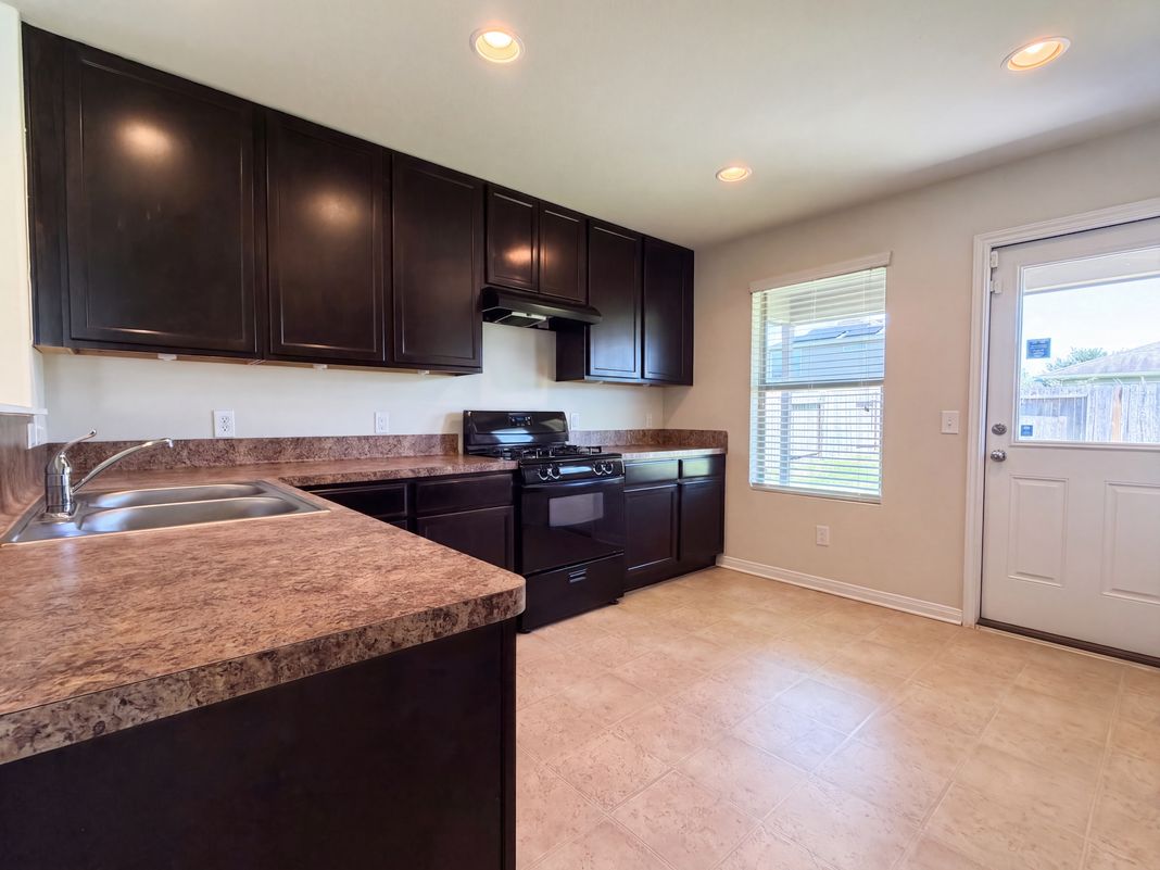 Property photo 2 of 1227 Athea Way