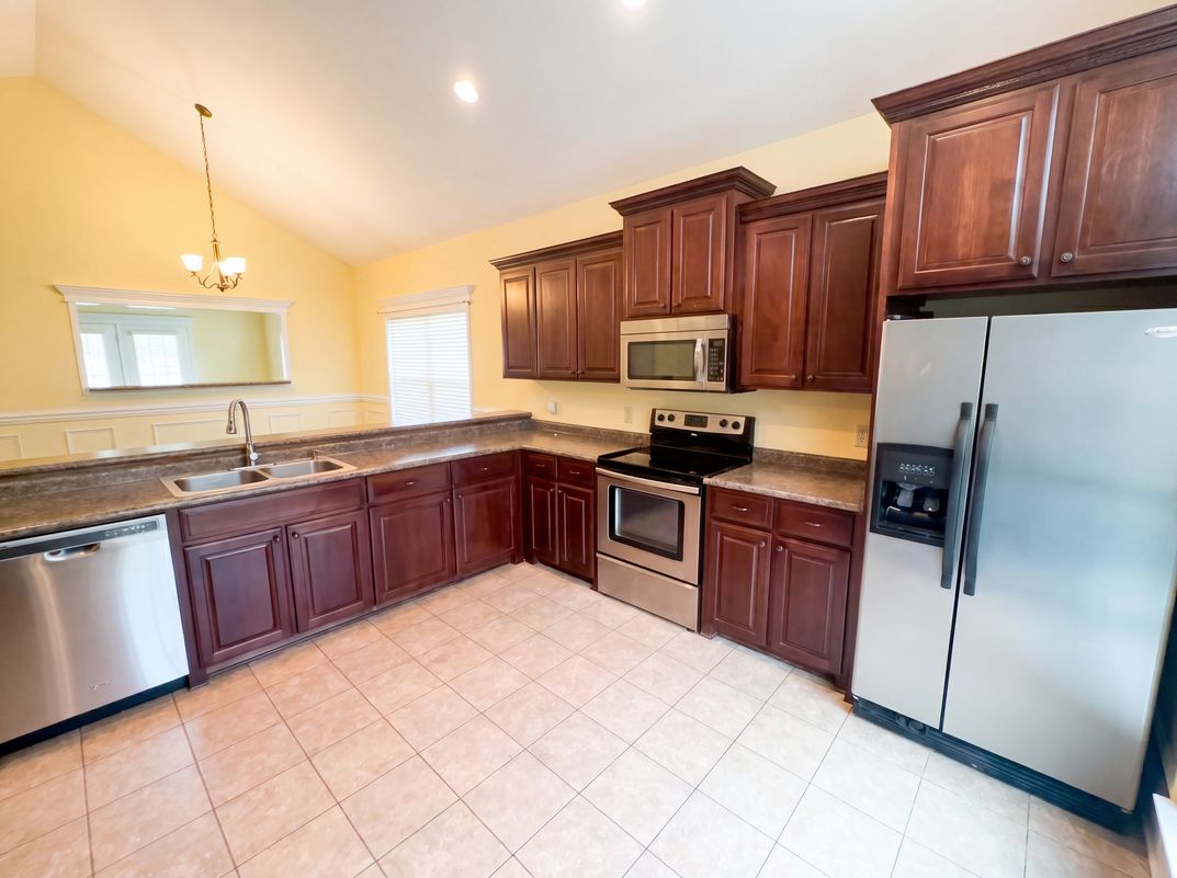 Property photo 3 of 109 Corene Ave