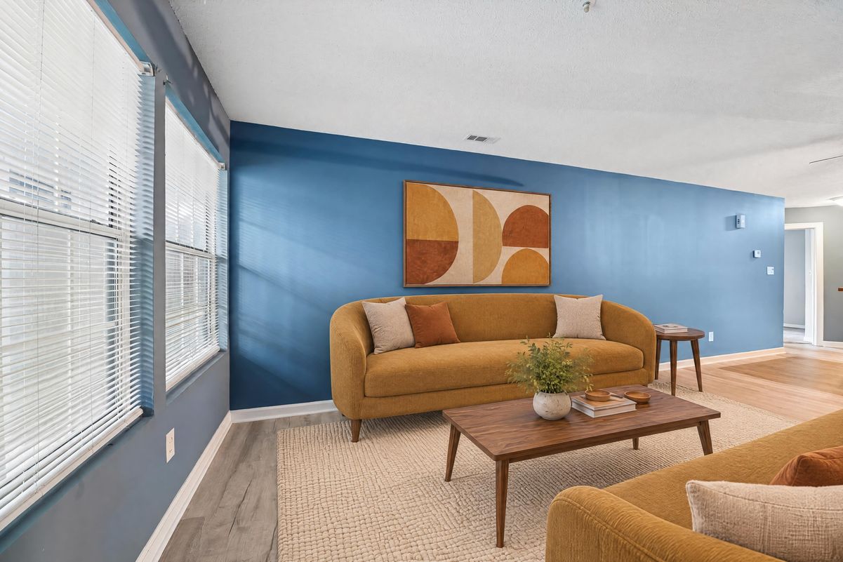 Property photo 3 of 4900 Avenida Del Sol Dr Apt 102