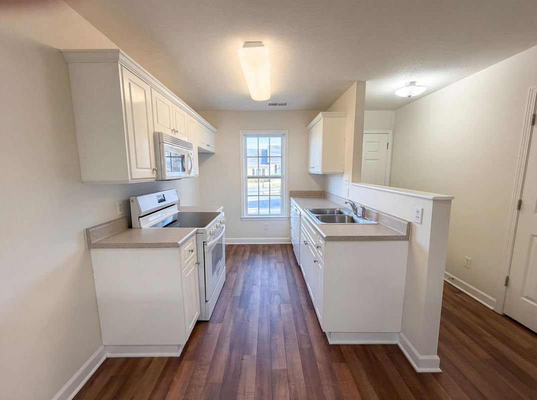 Property photo 2 of 3088 Trimble Cir NW