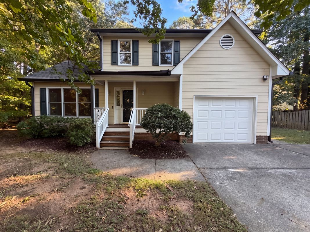 Property photo 1 of 8 Big Bluff Pl