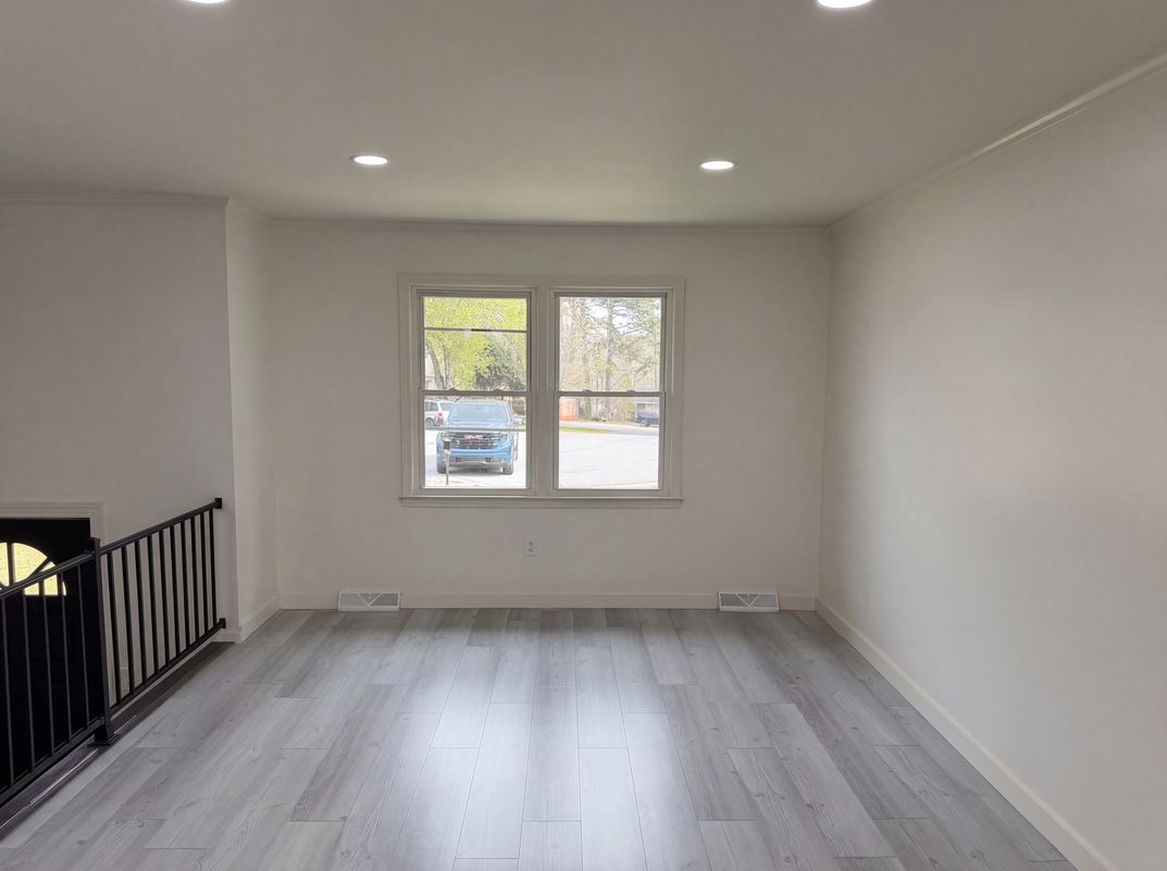 Property photo 3 of 105 Foxhall Ct