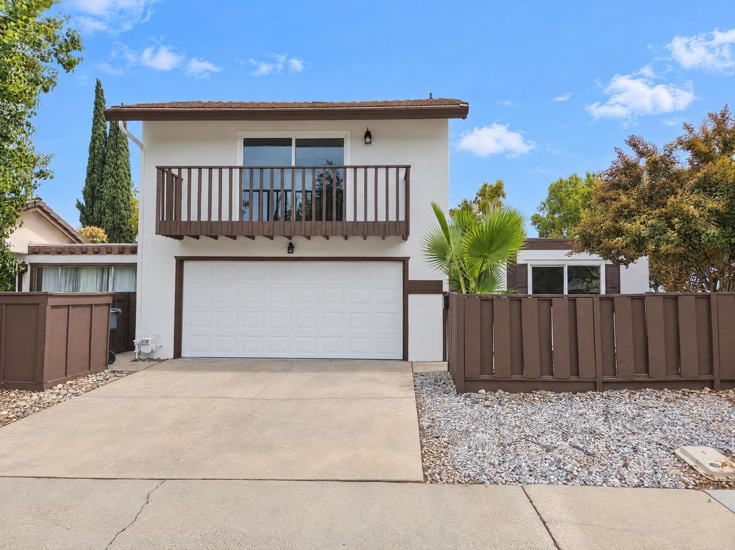 Property photo 1 of 2625 El Greco Dr