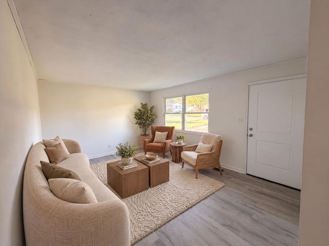 Property photo 3 of 7301 Meadowbrook Cir