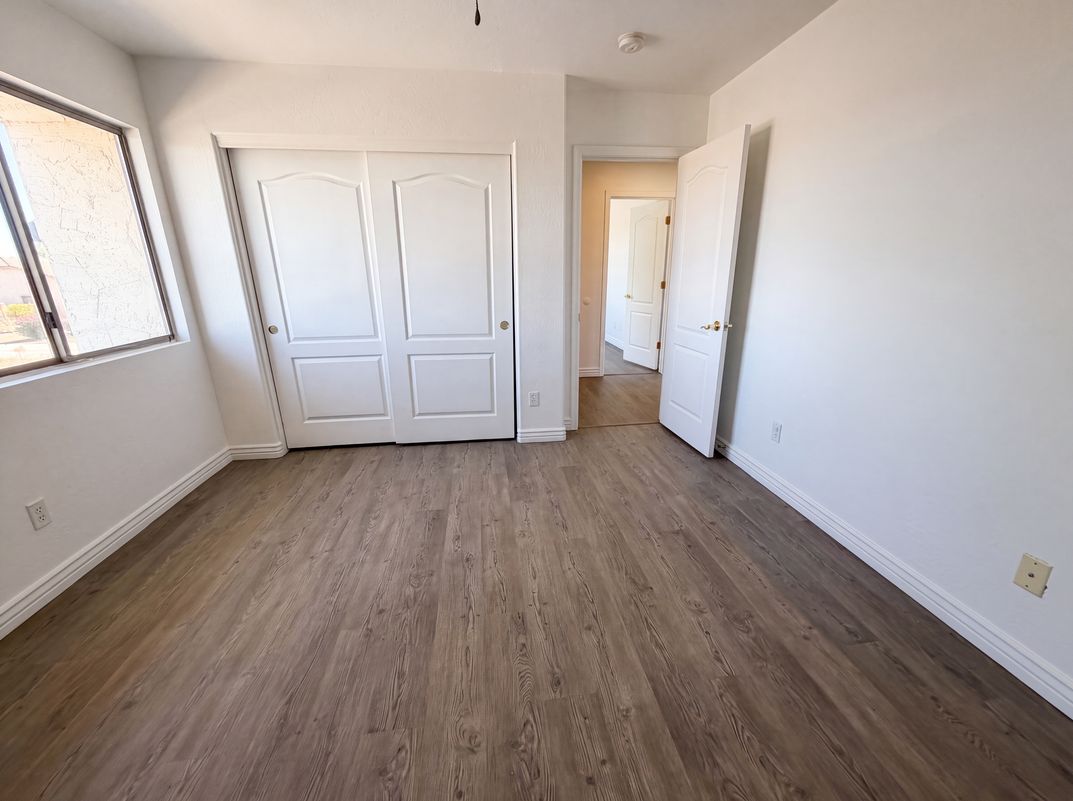 Photo 25 of 35 of 17645 W Hale Bopp Dr, Goodyear, AZ