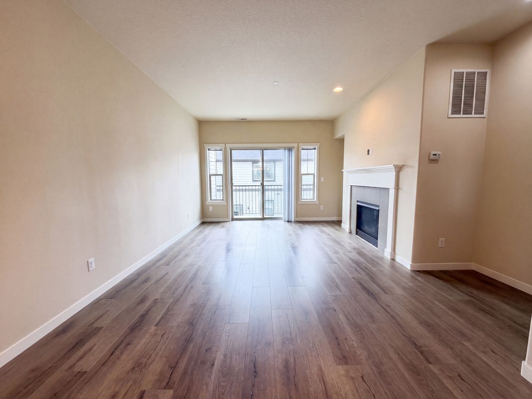 Property photo 3 of 28428 SW Villebois Dr N