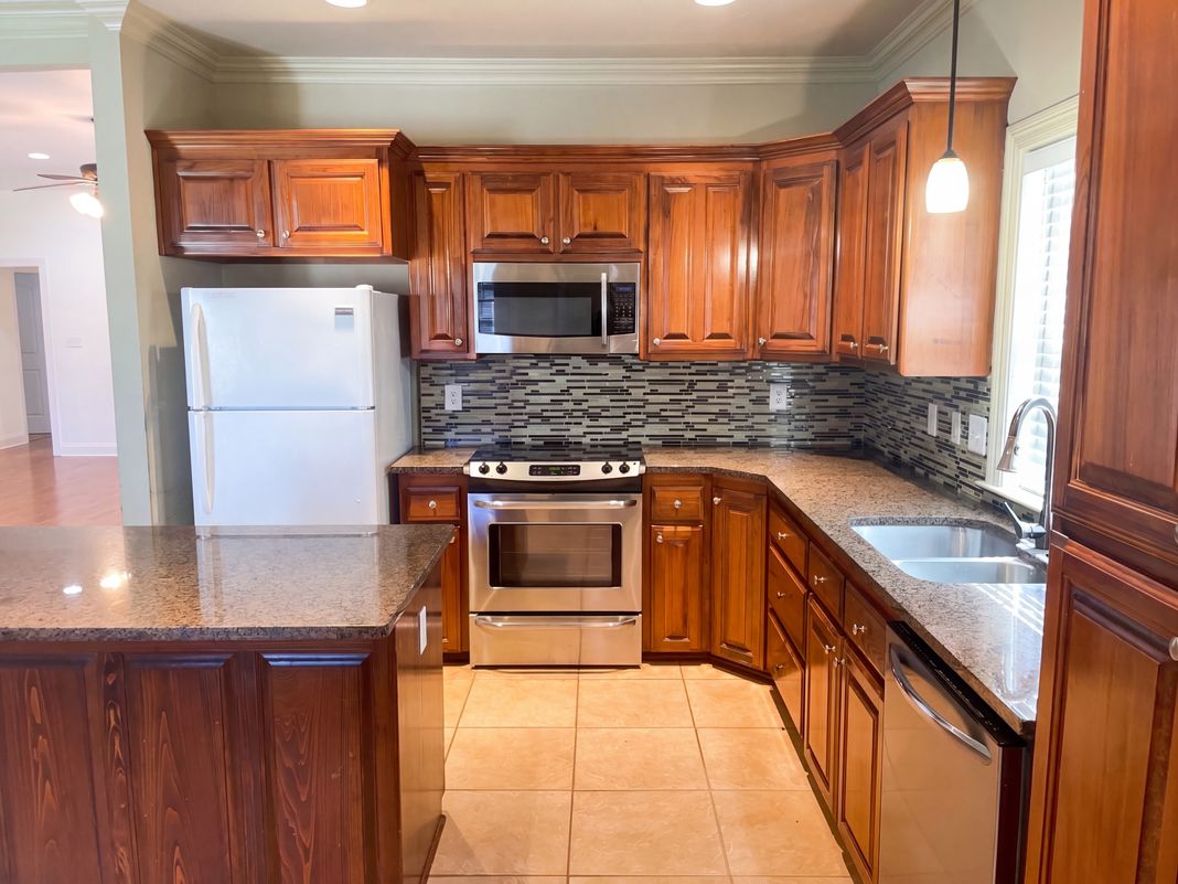 Property photo 2 of 2621 Middletowne Dr