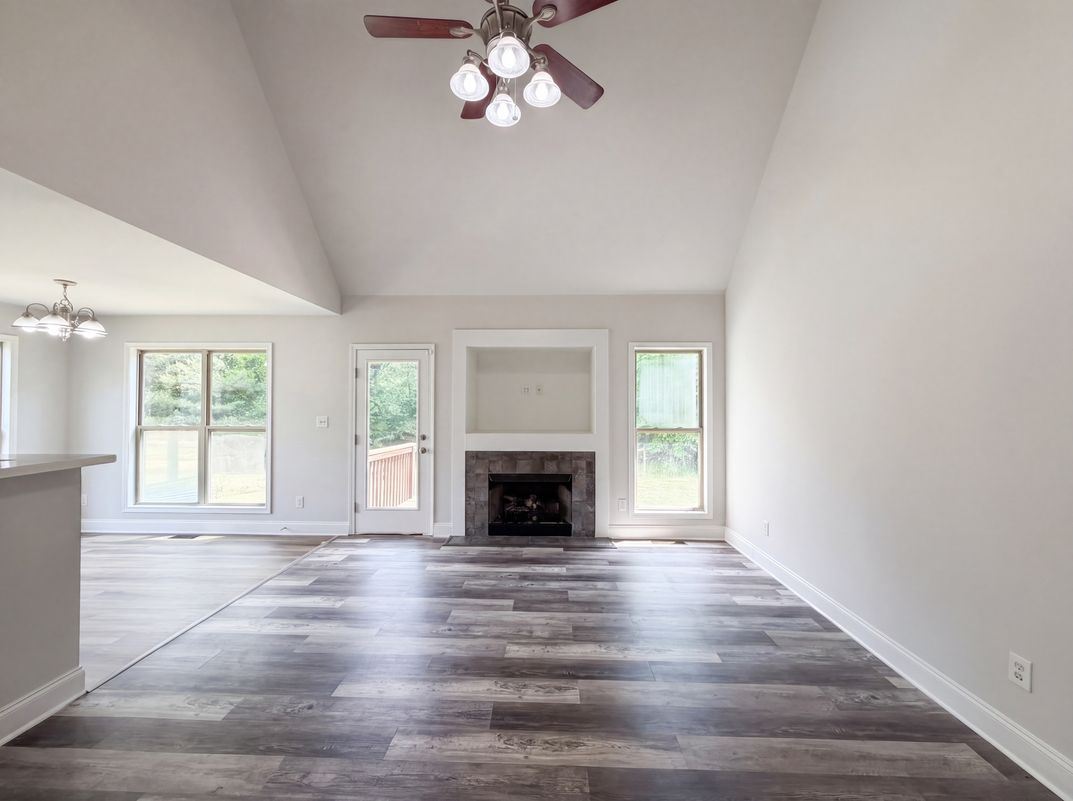 Property photo 3 of 34 Cass Station Dr NW