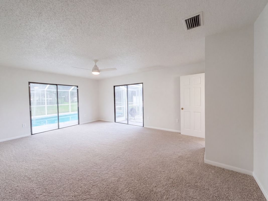 Property photo 3 of 8022 Timber Lake Ln