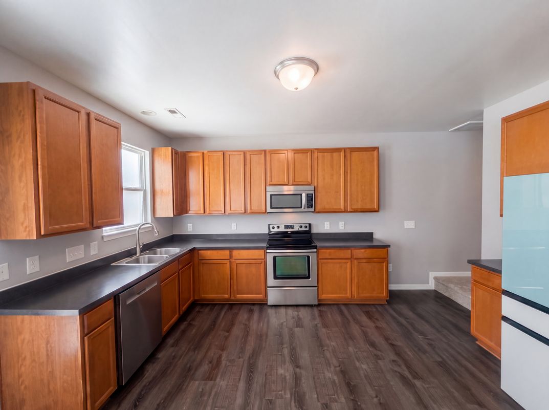 Property photo 2 of 518 MacGregor Dr