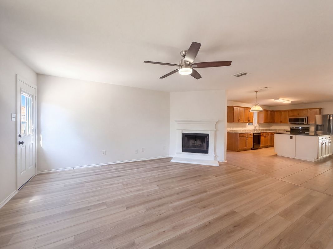 Property photo 3 of 1207 Toledo Bend Dr