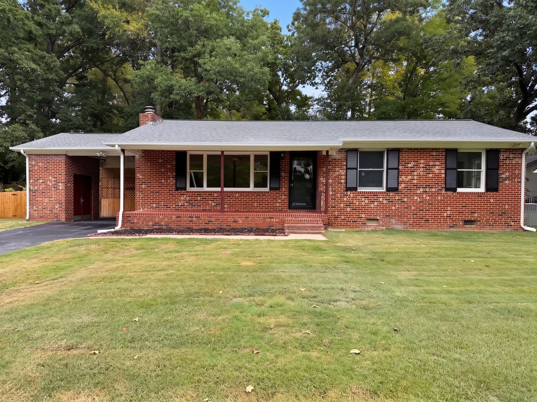 Property photo 1 of 1311 Brucemont Dr
