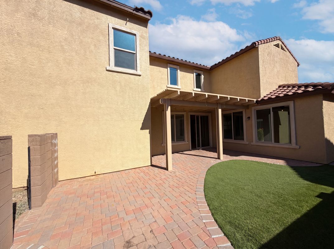 Photo 5 of 22 of 10919 E Midnight Moon Ln, Tucson, AZ