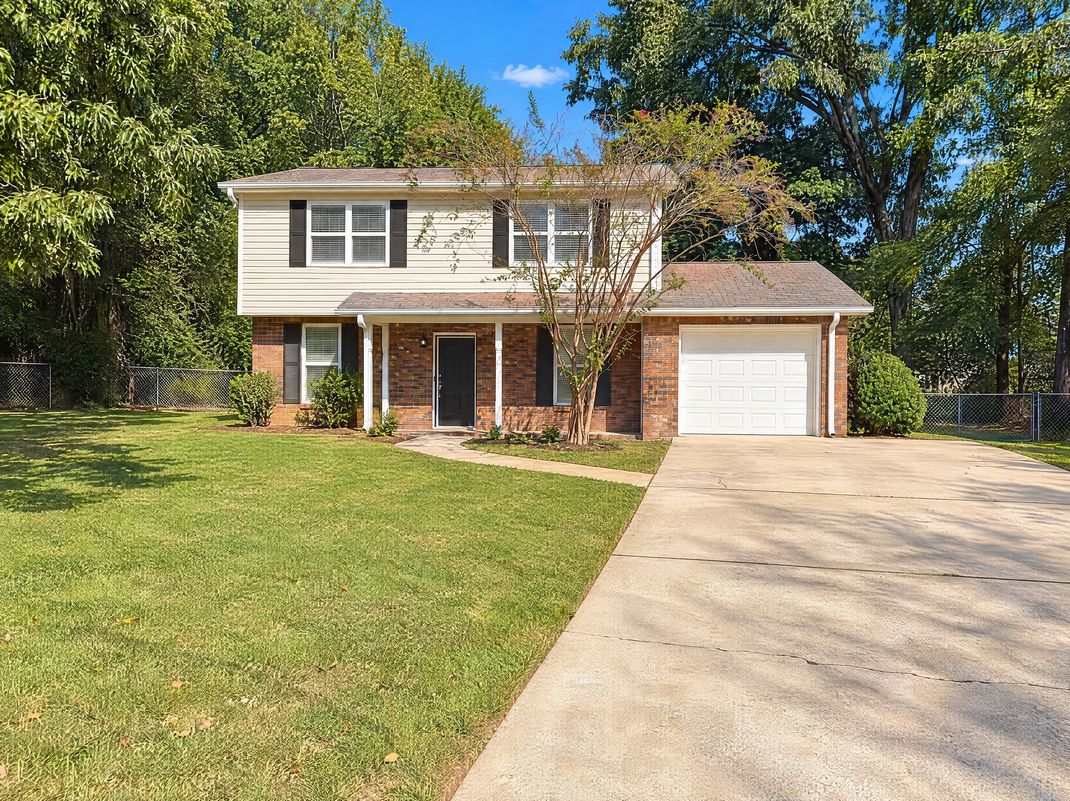 Property photo 1 of 2628 Gaylon St