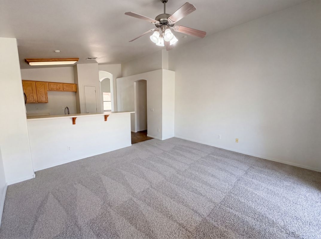 Photo 10 of 28 of 8271 N 112th Ave, Peoria, AZ