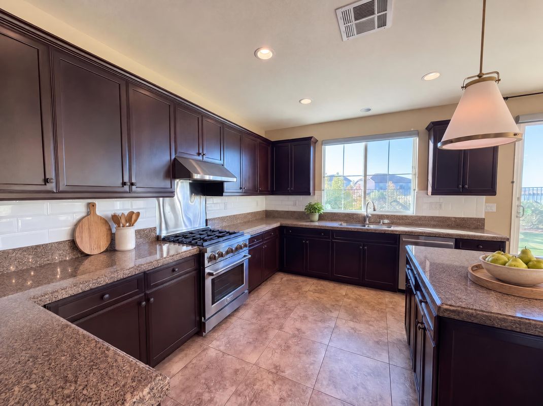 Property photo 3 of 37601 Ficus Ct