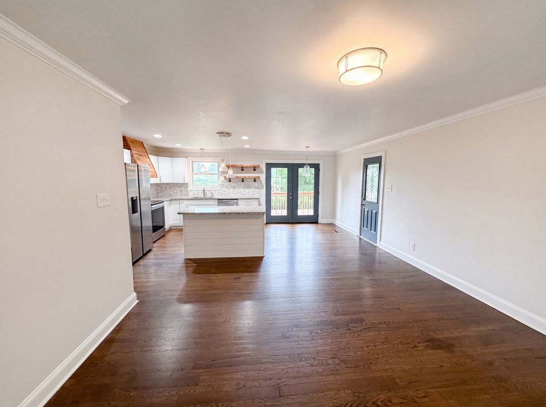 Property photo 3 of 123 Rowe St