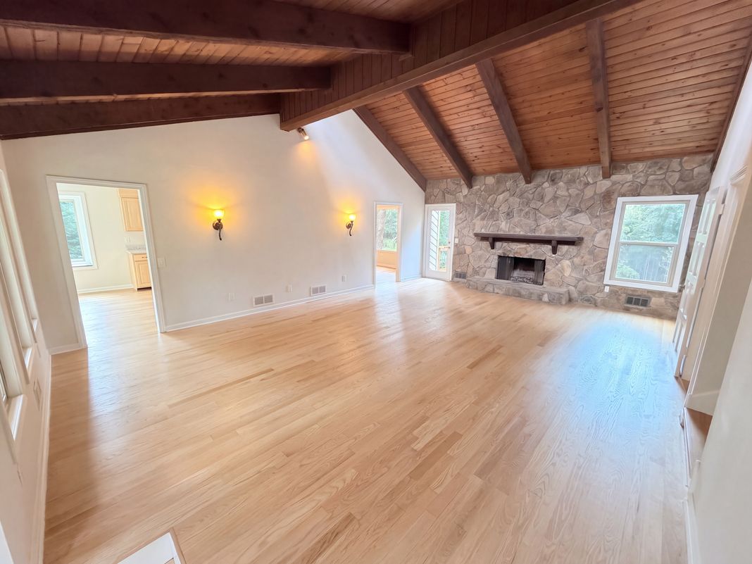 Property photo 3 of 3962 Spalding Holw