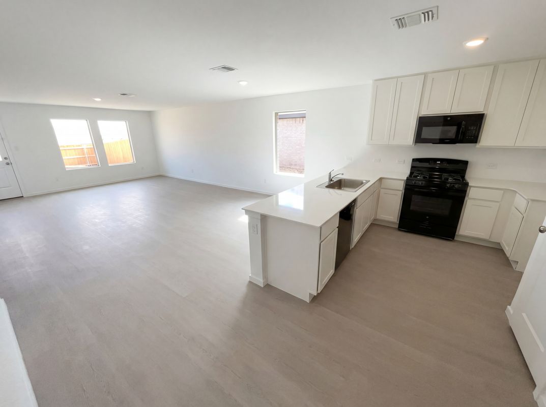 Property photo 2 of 3720 Los Cabos Dr