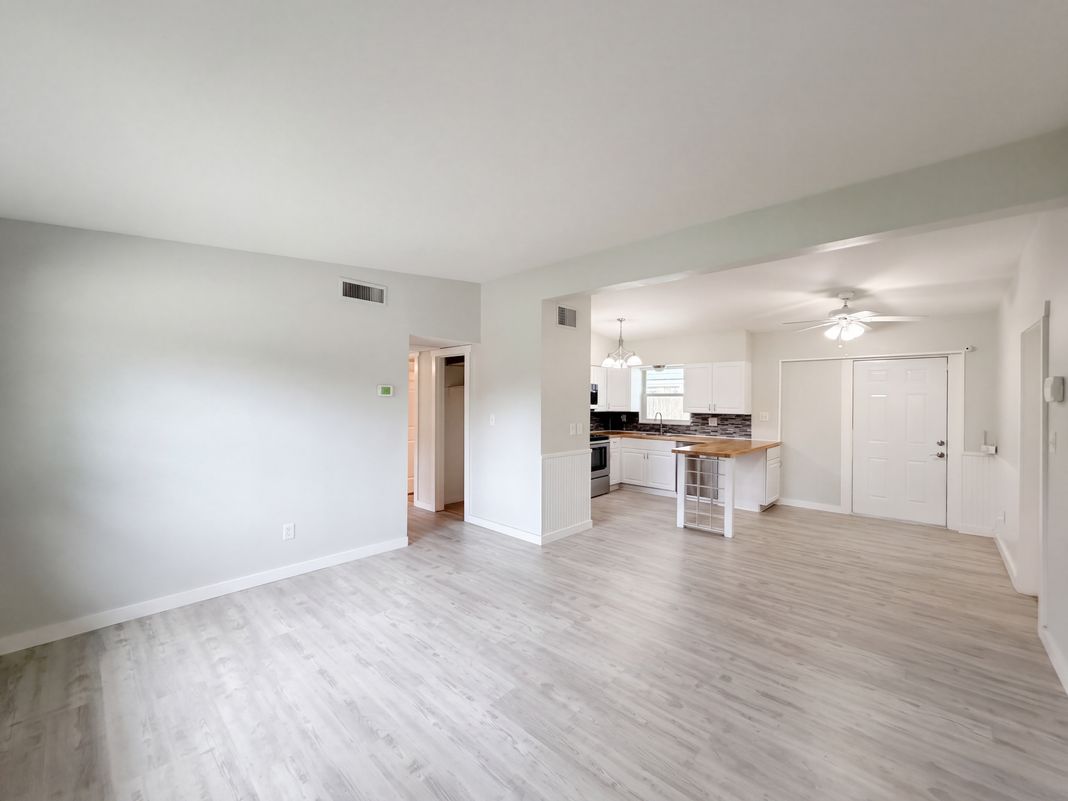 Property photo 2 of 1371 Jeffords St