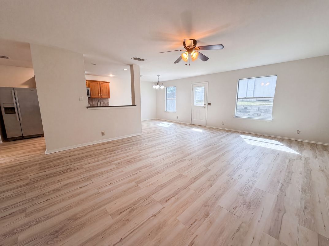 Property photo 3 of 5810 Vasey Blvd