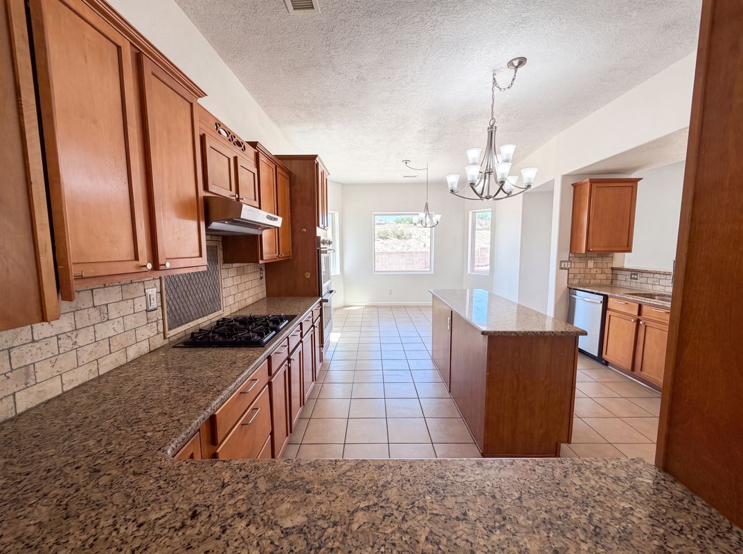Property photo 2 of 2516 Milagro Ridge Ct NE