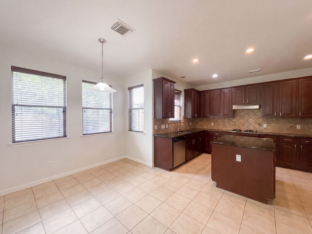 Property photo 2 of 1014 Bretton Woods Dr
