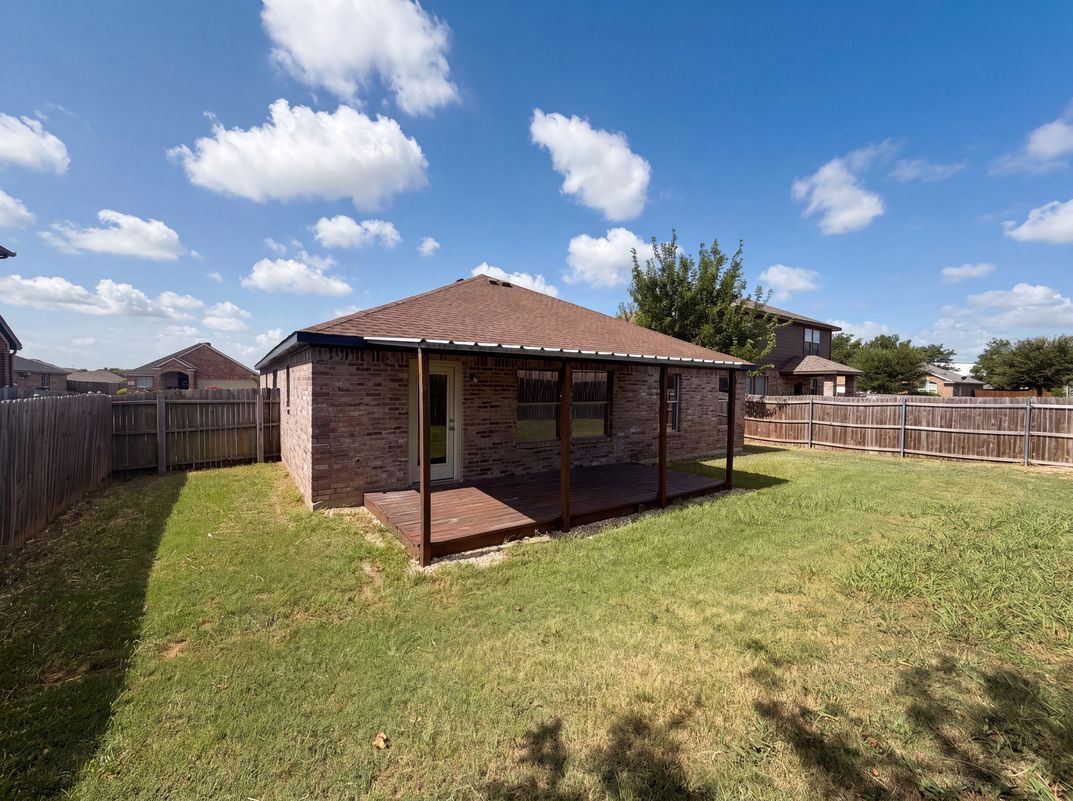 Photo 6 of 17 of 143 Pintail Ln, Sanger, TX