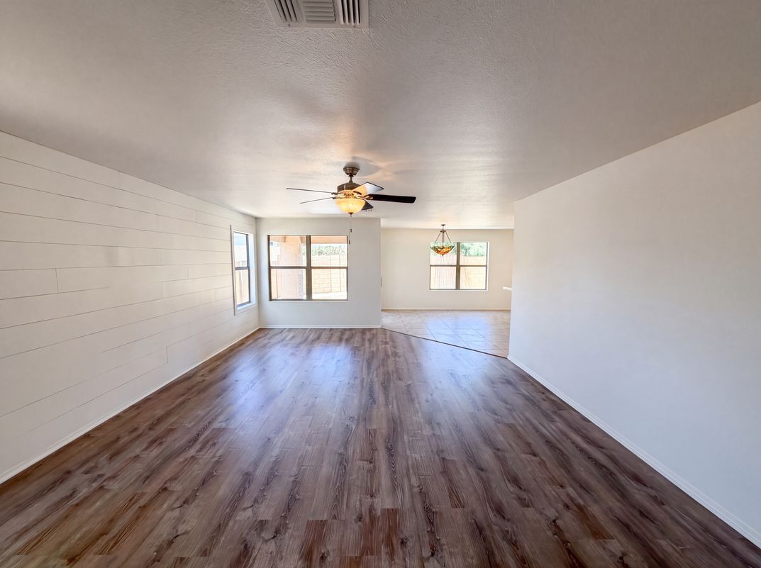 Property photo 3 of 7500 E Deer Valley Rd Unit 8