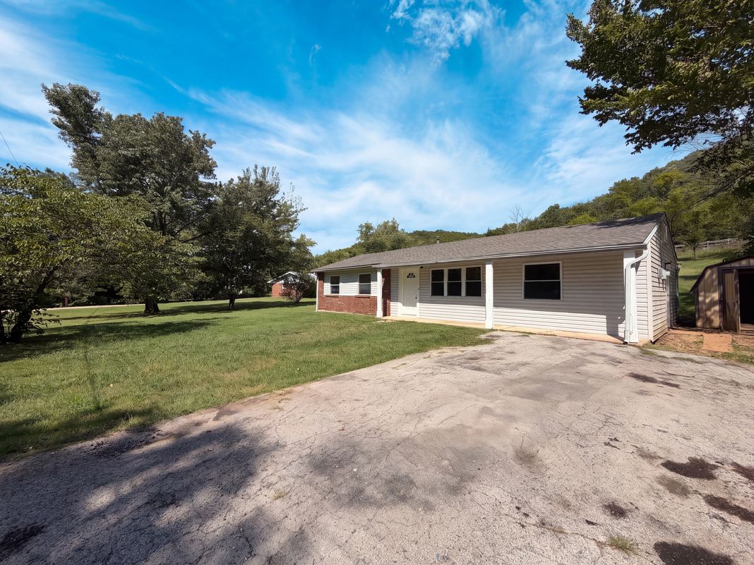 Property photo 1 of 6436 Kathy Dr