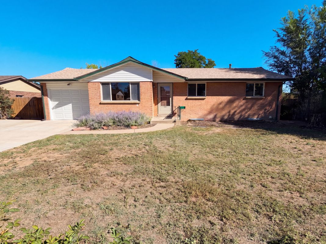Property photo 1 of 12129 E Exposition Dr
