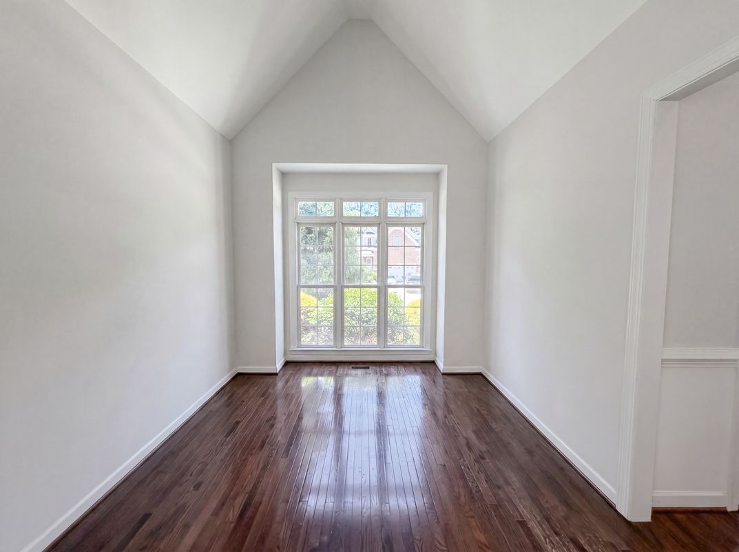 Property photo 3 of 6312 Ridgemount St