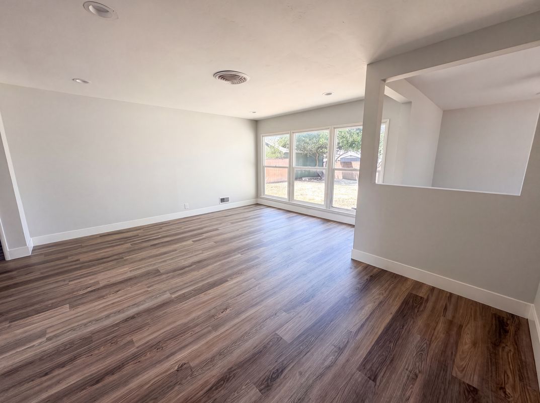 Property photo 3 of 8015 Aldea Ave