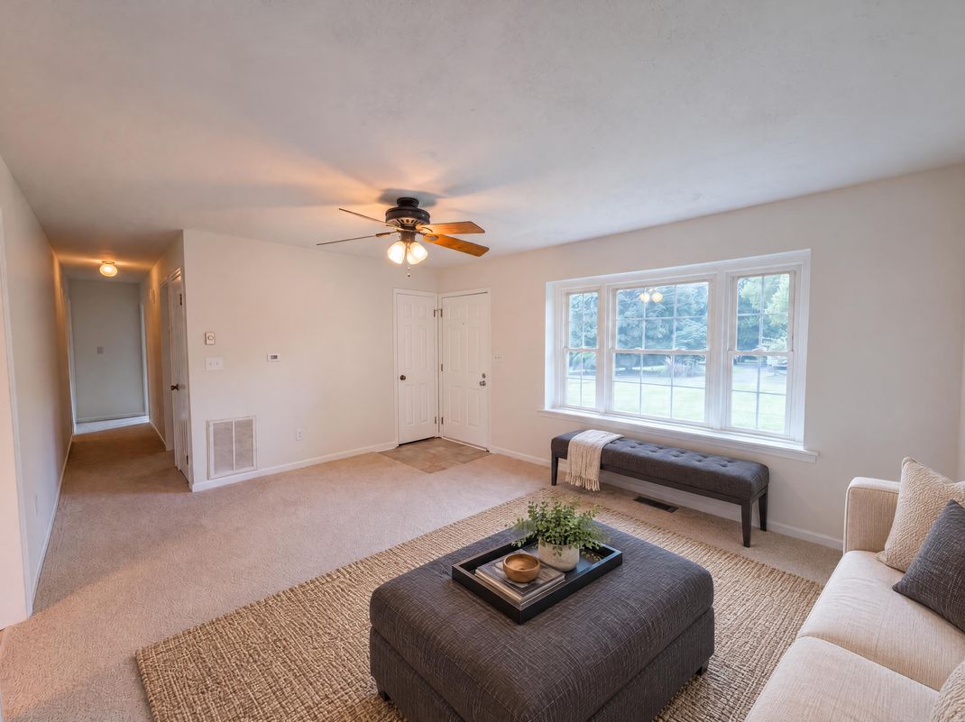 Property photo 3 of 3221 Meadow Ln