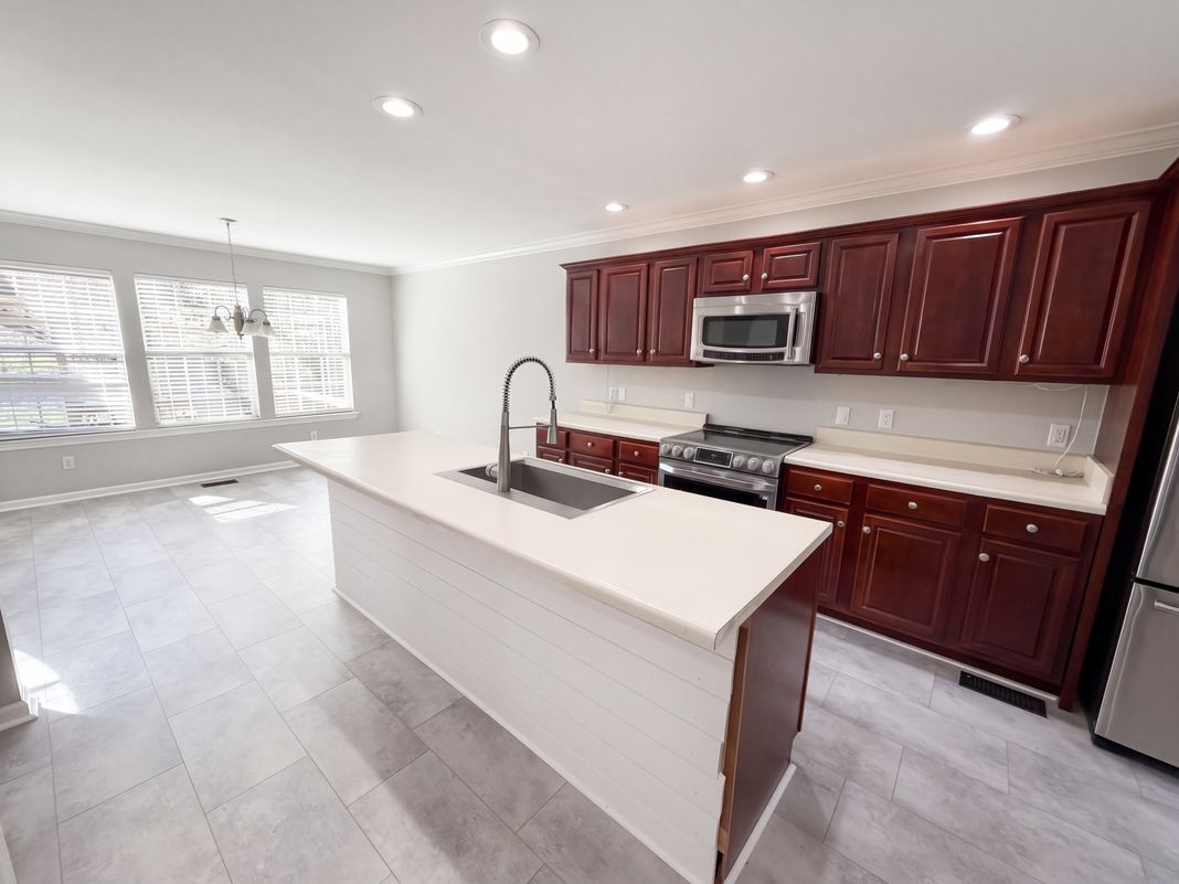 Property photo 2 of 7132 Teaberry Ct