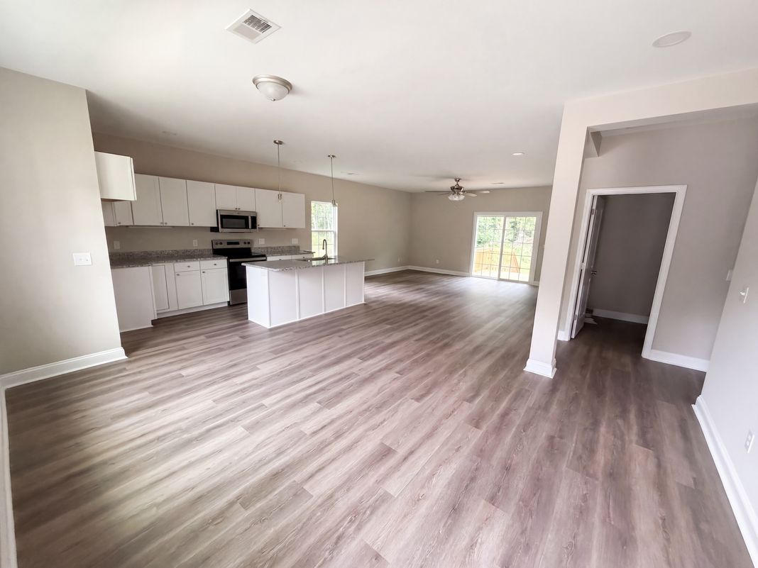 Property photo 2 of 1120 Newnham Dr