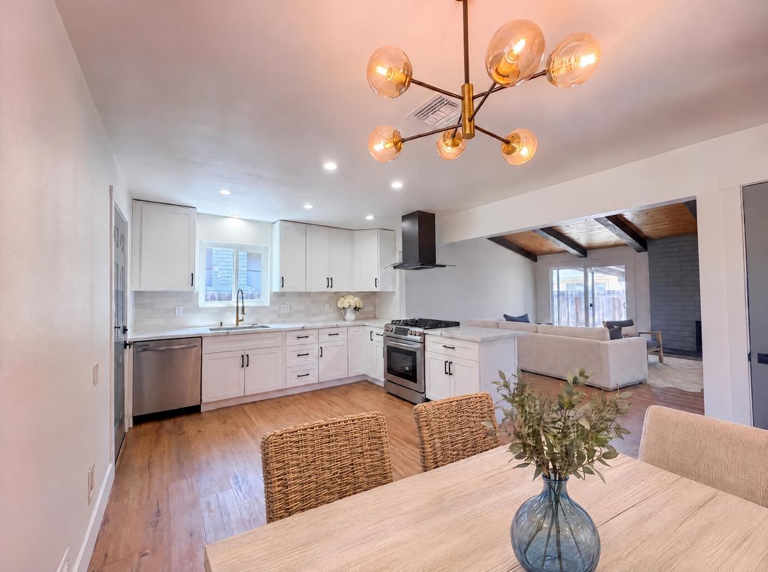 Property photo 3 of 8129 Rannock Dr